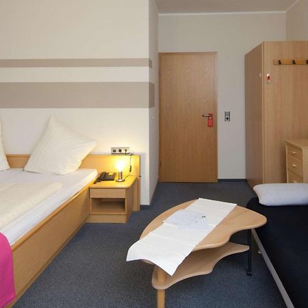 Hotel Garni Am Goetheplatz Bad Münster am Stein-Ebernburg Quarto foto