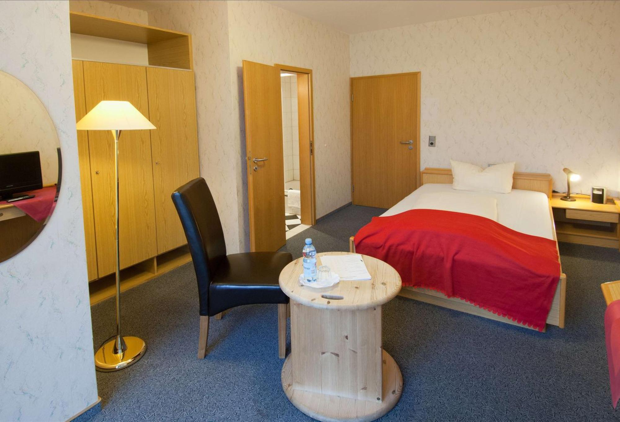 Hotel Garni Am Goetheplatz Bad Münster am Stein-Ebernburg Quarto foto